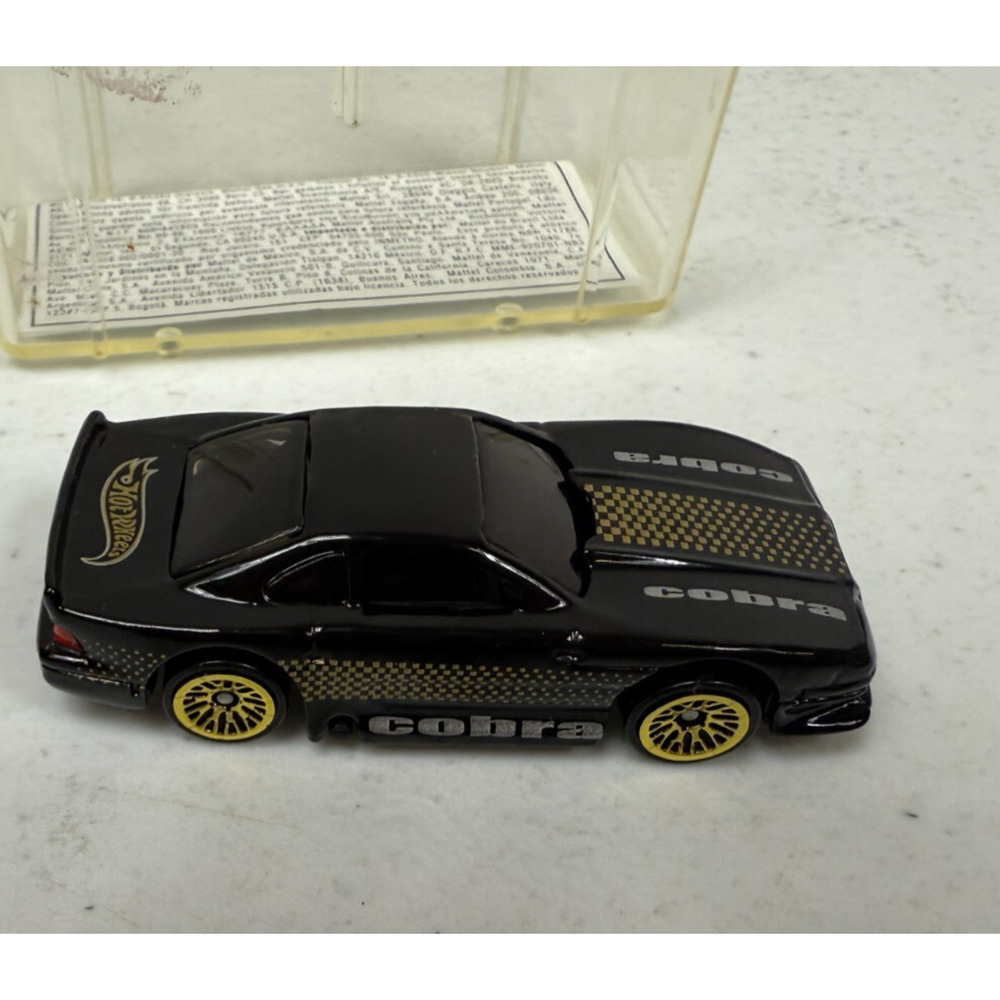 Hot Wheels 1997 Highway 35 Ford Mustang Cobra Park ‘N’ Plates‎
